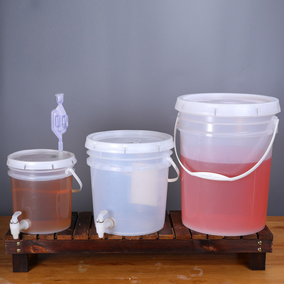 Eco-Friendly 5L Capacity Brewery Equipment Wine Barrels Plastic Enzyme Bucket Beer Keg With Tap