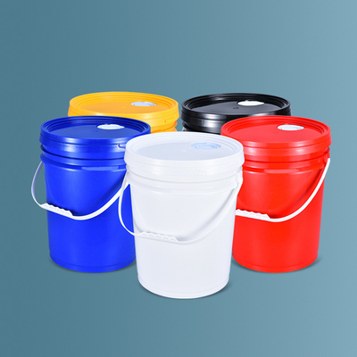 Round 20L PP 5 Gallon Food Grade Plastic Paint Bucket With Lids And Handle Pail in Red
